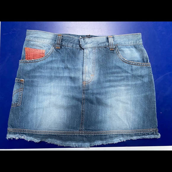 Dolce and Gabbana skirt - Picture 2 of 5